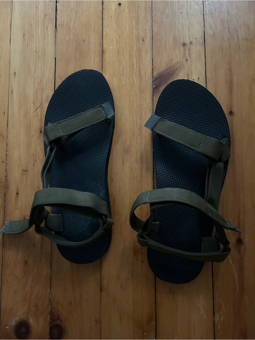 Teva Original Universal Sandals in a dark olive green men’s 13